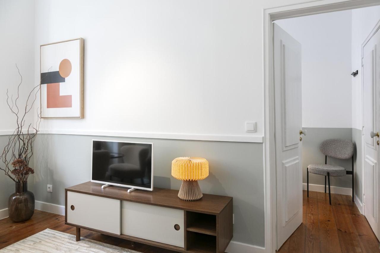 Downtown Flat With Design And Comfort At Downtown Lisbon Exterior photo