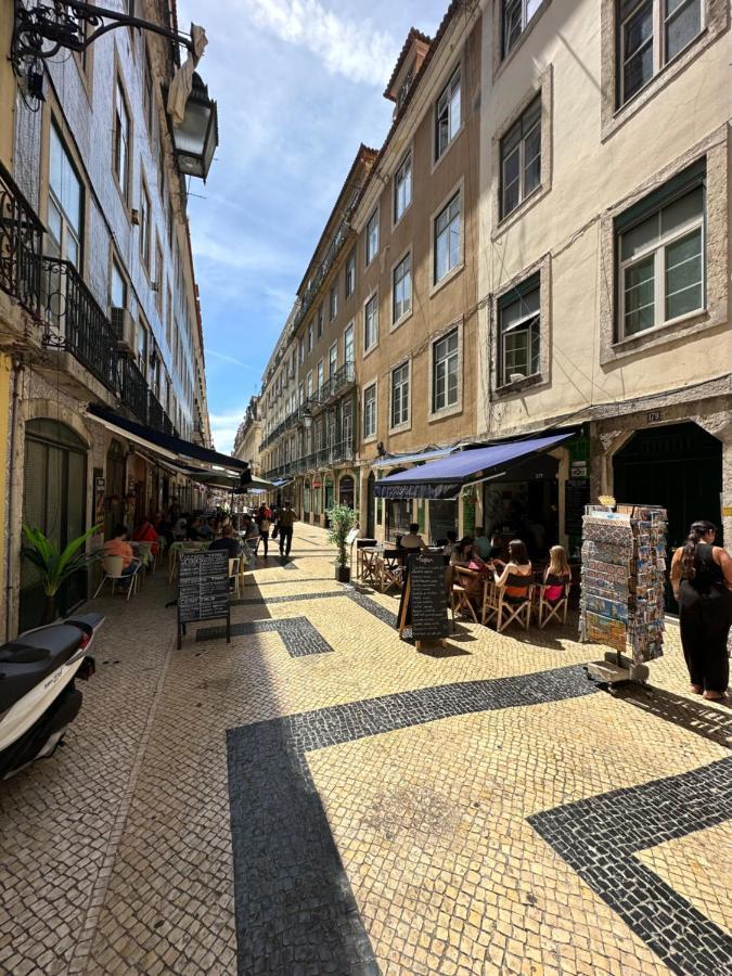 Downtown Flat With Design And Comfort At Downtown Lisbon Exterior photo
